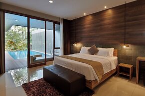 Anindya Hill View 7BR Villa a Private Heated Pool