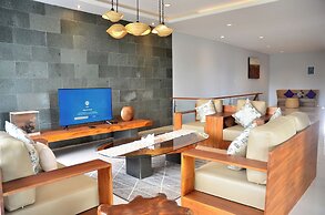 Anindya Hill View 7BR Villa a Private Heated Pool