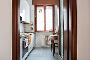 Parma A due passi dall'Ospedale Apartment