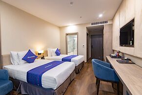 Sunshine Hotel