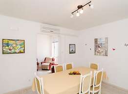 Ivo Guest House
