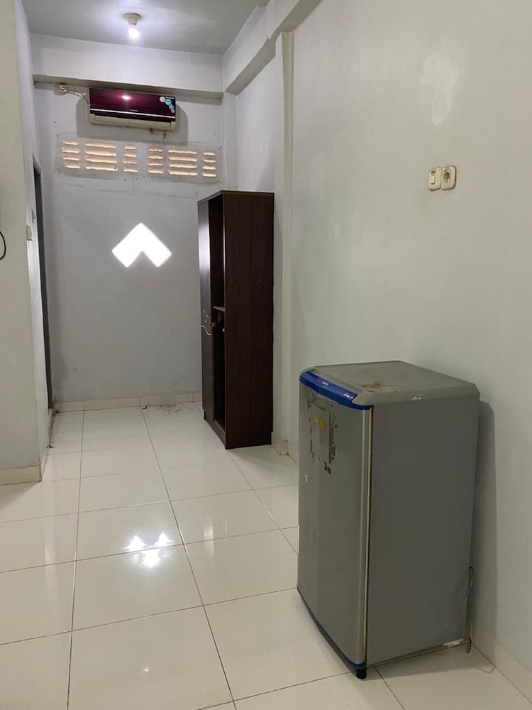 Pondok Elit Kos 888