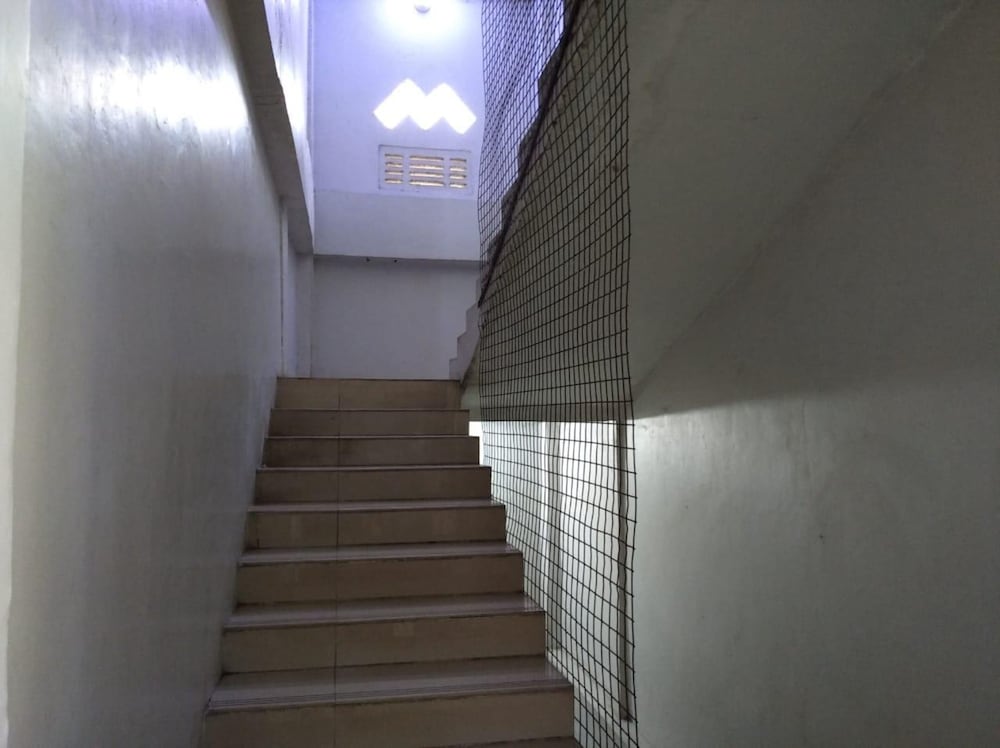Pondok Elit Kos 888