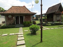 Balkondes Bumiharjo (Kampung Dolanan)