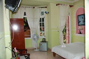 Bich Khue Hotel