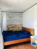 Queen Bee Hotel