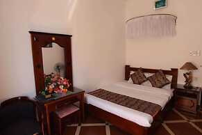 Red Sun Hotel