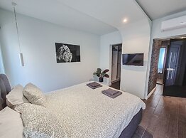 Apartments Lavilla