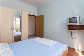 Apartments Marina