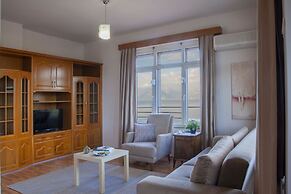Aheste_simple Sea View Flat in Lovely Old Town