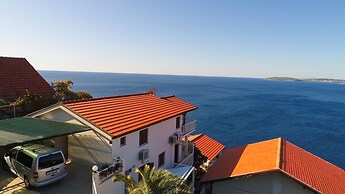 Seaside Apartments Hrkac