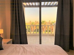 Fairways Villa at Al Hamra Village