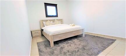 Fairways Villa at Al Hamra Village