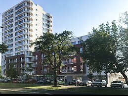 4UApart-Apartment Platan Tower Paradiso