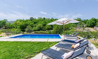 Villa Majkovica