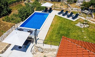 Villa Majkovica
