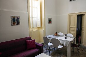 Palazzo Nicastro Guest House Red