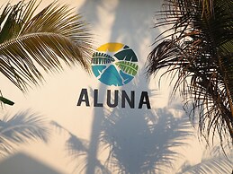 Aluna Paje