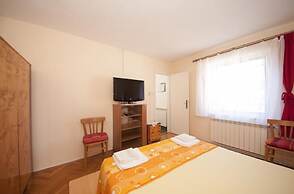 Apartments Gorana
