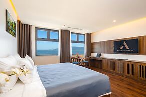 Avenis Hotel