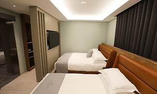 Dongdaegu Station Eastern Hotel