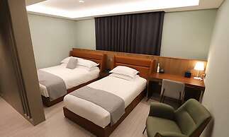 Dongdaegu Station Eastern Hotel