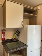 Comfortable 3-bed Caravan - Combe Haven