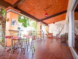 Los Nardos Hostel