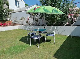 Stunning Holiday Accommodation by the sea