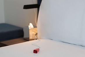 Hampton by Hilton Ashford International