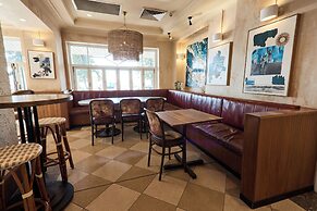 Coogee Bay Hotel