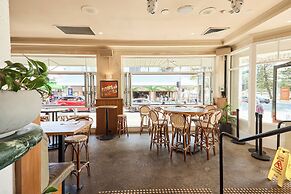 Coogee Bay Hotel