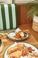 Coogee Bay Hotel