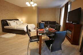 PaulMarie Apartments on prs. Lenina