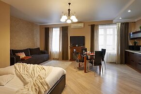 PaulMarie Apartments on prs. Lenina
