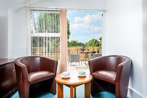Abbey Lawn Hotel