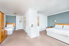 Abbey Lawn Hotel