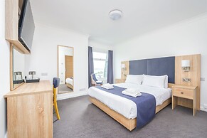 Abbey Lawn Hotel
