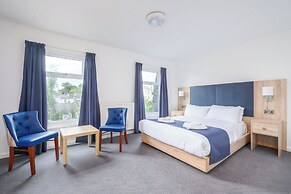 Abbey Lawn Hotel