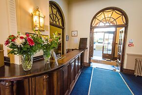 Abbey Lawn Hotel