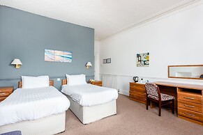 Abbey Lawn Hotel