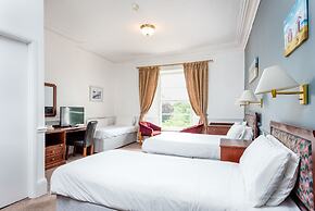 Abbey Lawn Hotel