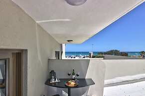 Bay Point Apartment on Beach Road
