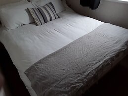 2 bed Caravan Approx 10 Mins From Beach Suzie 2