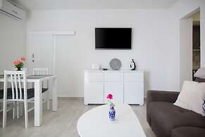 Serious Job Apartment