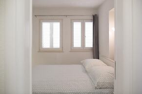 Serious Job Apartment