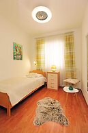 Sunshine Apartment Doda