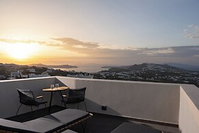 Apikia Santorini - Adults Only