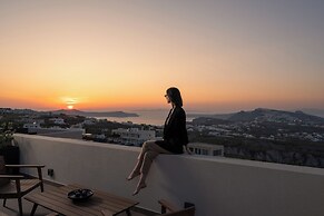 Apikia Santorini - Adults Only