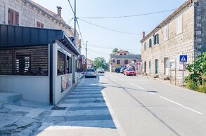 Stone House Dimato